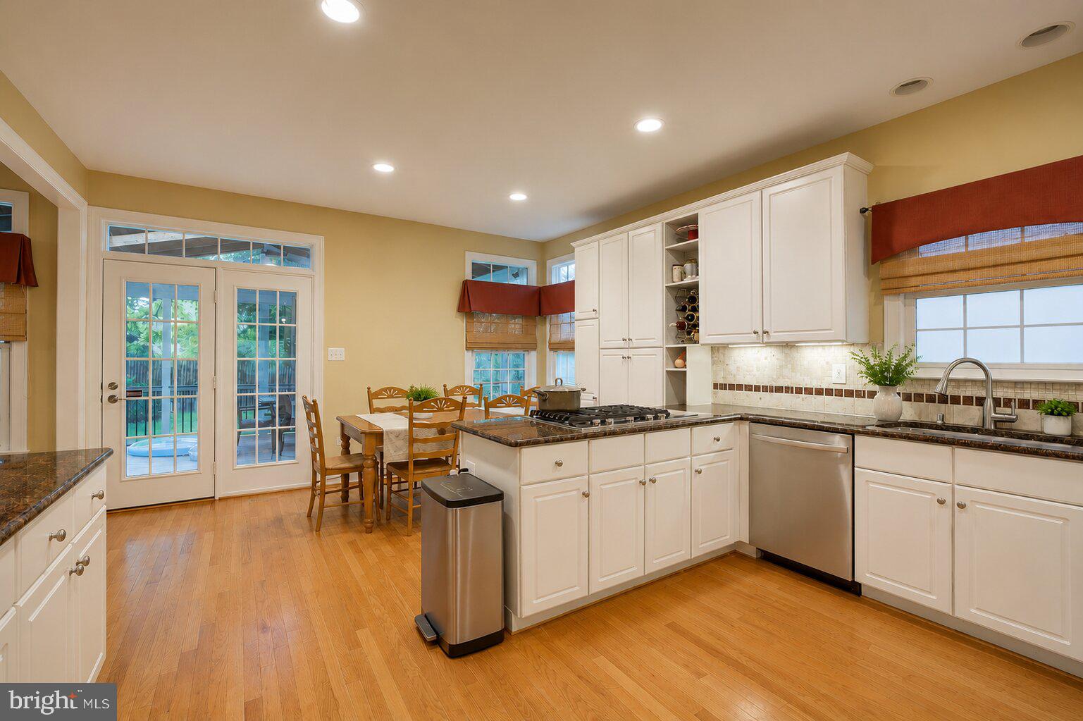 5505 Alta Vista Road Bethesda, MD 20814 - Photo 12 of 23