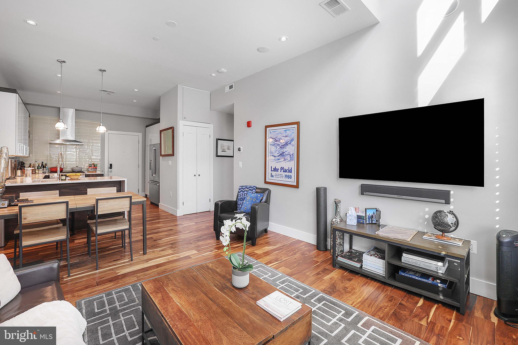 1337 K Street Southeast, Unit PH1 Washington, DC 20003 - Photo 4 of 34