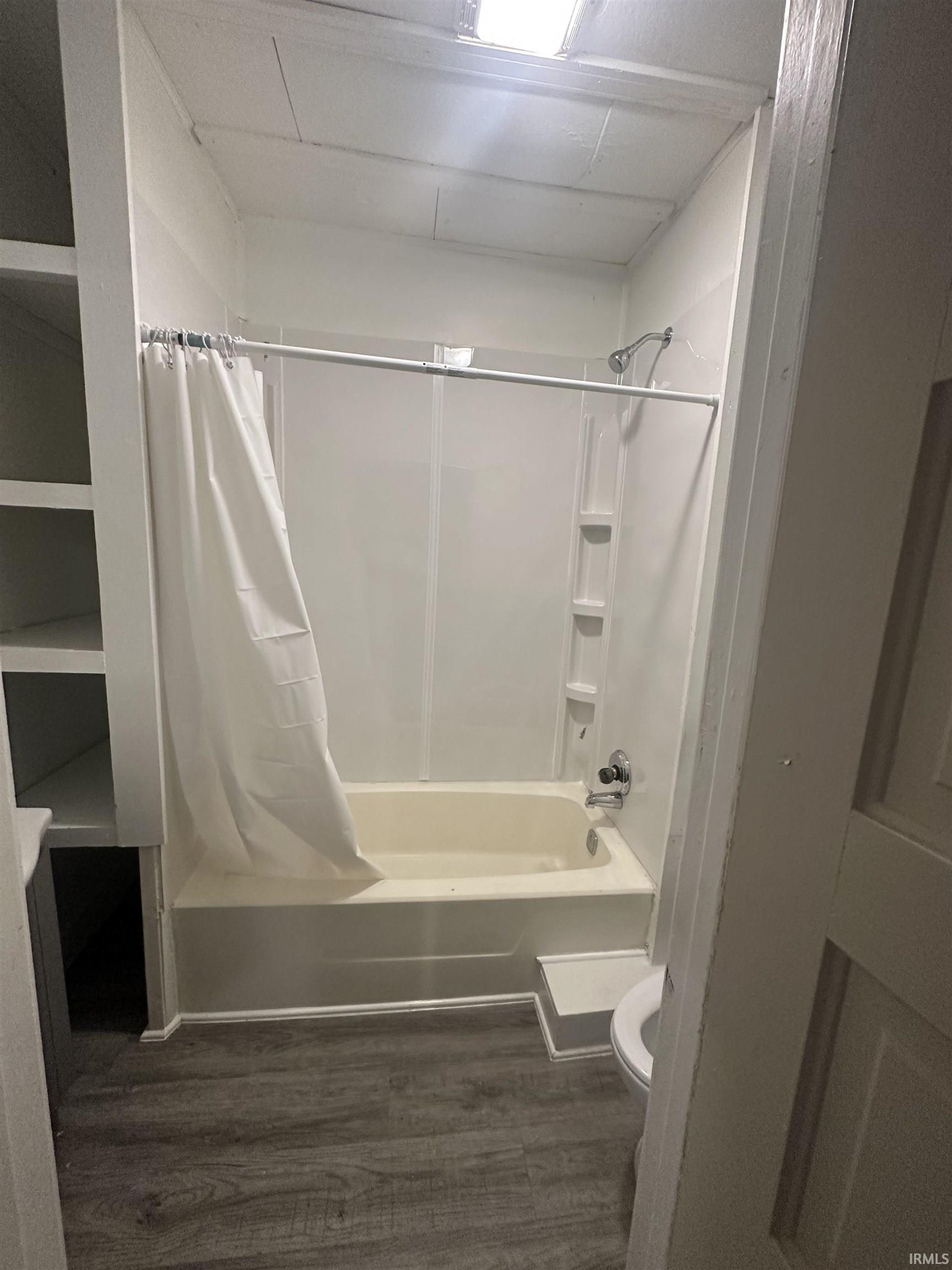 104 1/2 West Michigan Street, Unit 1 Lagrange, IN 46761 - Photo 9 of 12