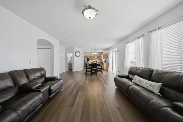 $439,900 | 1836 Ness Way, Montgomery, IL 60538