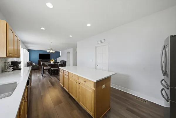 $439,900 | 1836 Ness Way, Montgomery, IL 60538