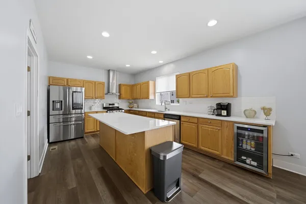 $439,900 | 1836 Ness Way, Montgomery, IL 60538