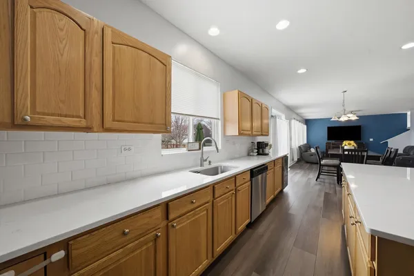 $439,900 | 1836 Ness Way, Montgomery, IL 60538