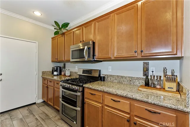 $560,000 | 15723 Parkhouse Drive, Unit 97, Fontana, CA 92336