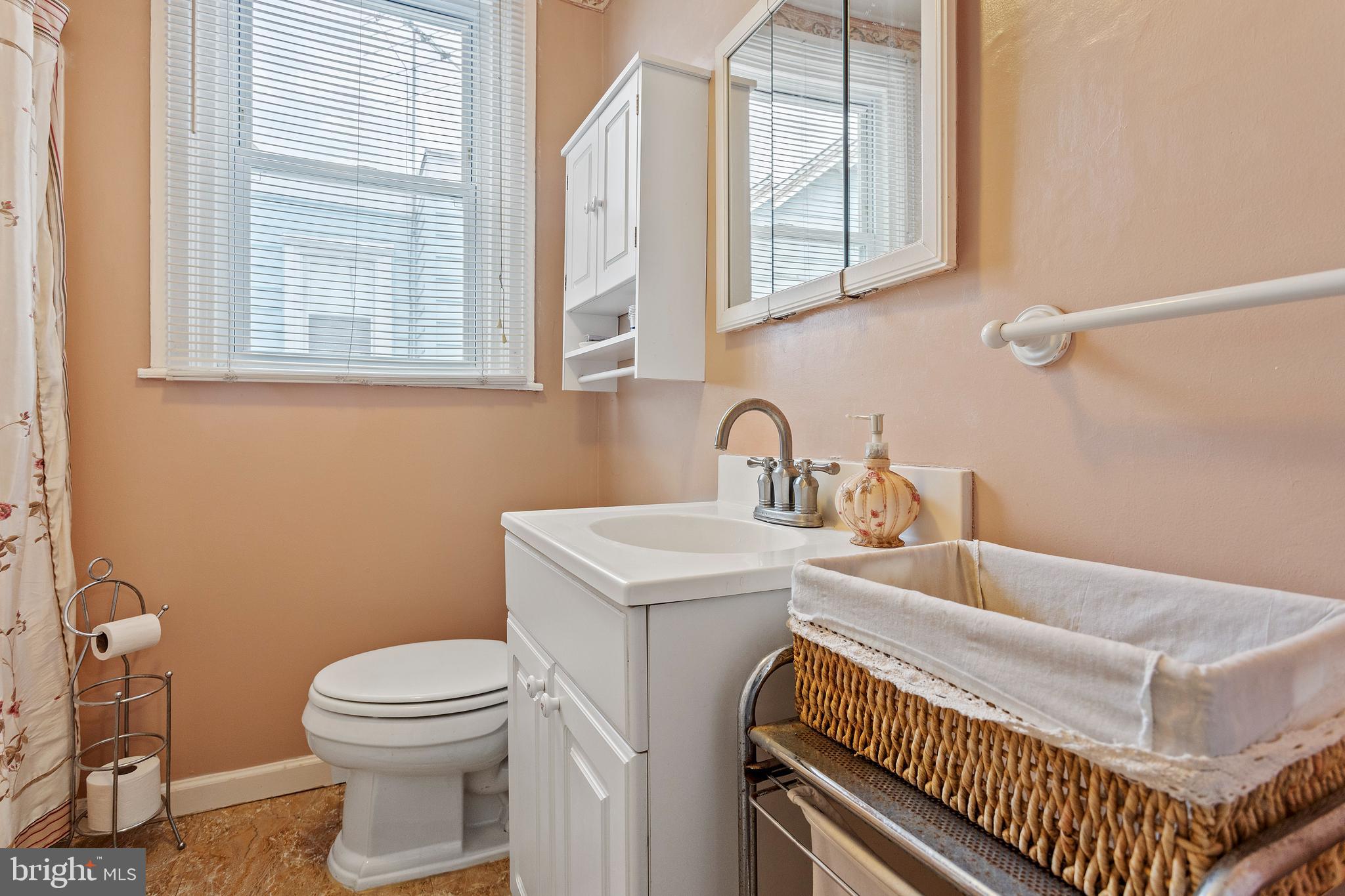120 Harvin Road Upper Darby, PA 19082 - Photo 21 of 24