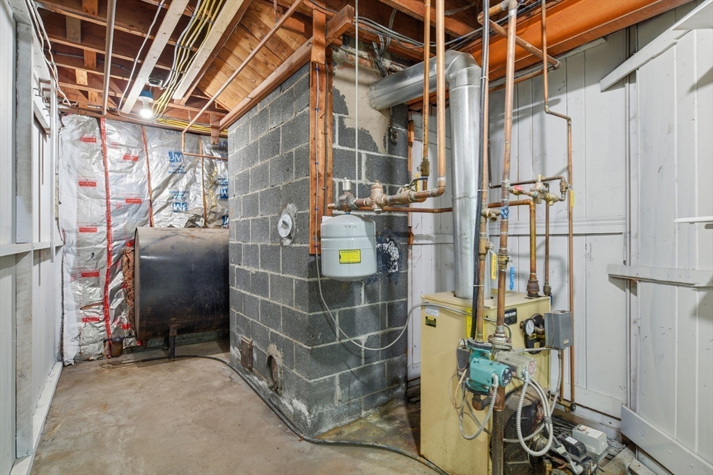 259 Ohio Avenue West Springfield, MA 01089 - Photo 27 of 30