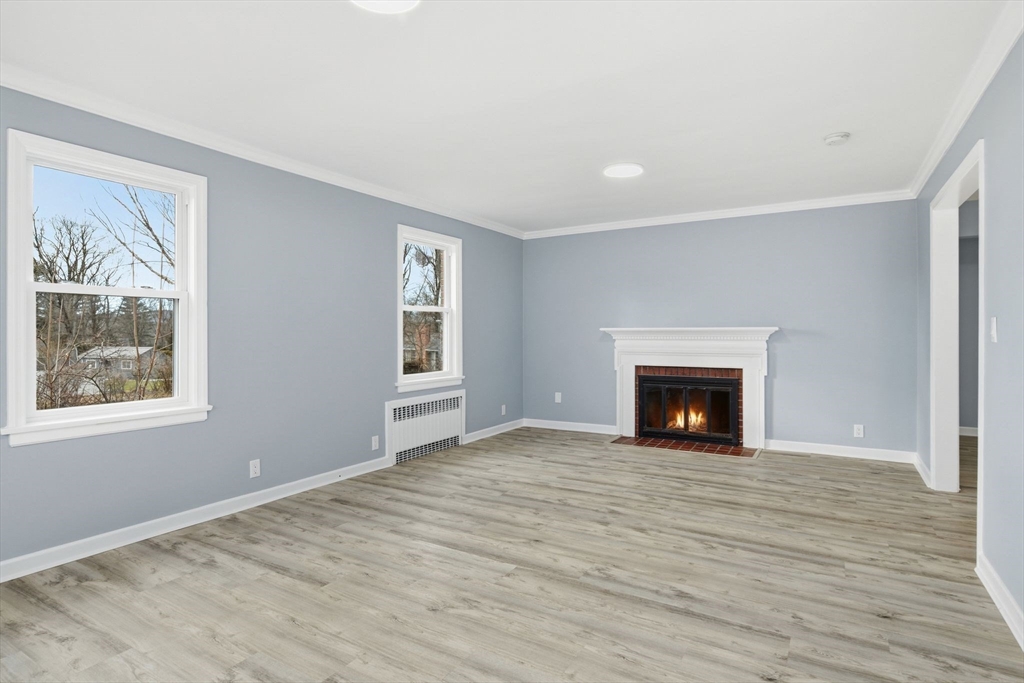 259 Ohio Avenue West Springfield, MA 01089 - Photo 8 of 30