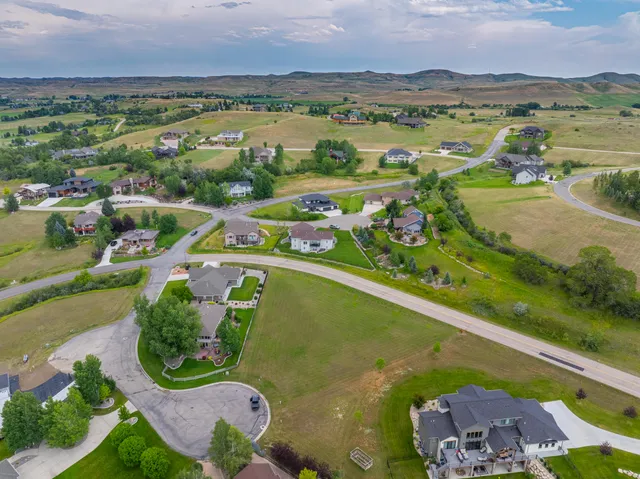 $179,900 | Wagon Wheel Court, Unit F10, Sheridan, WY 82801