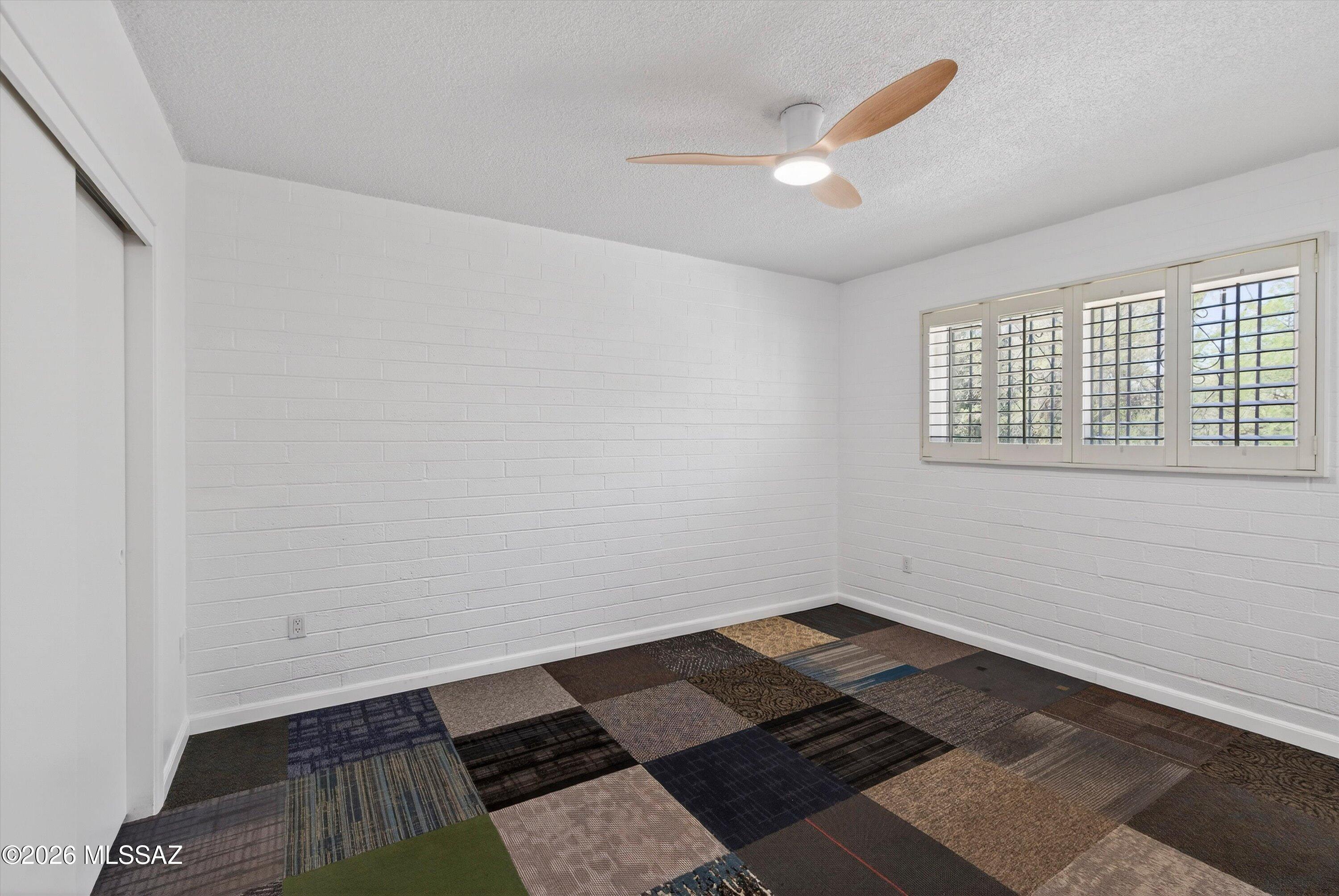 5901 North Oracle Road, Unit 24 Tucson, AZ 85704 - Photo 13 of 32 Primary Bedroom