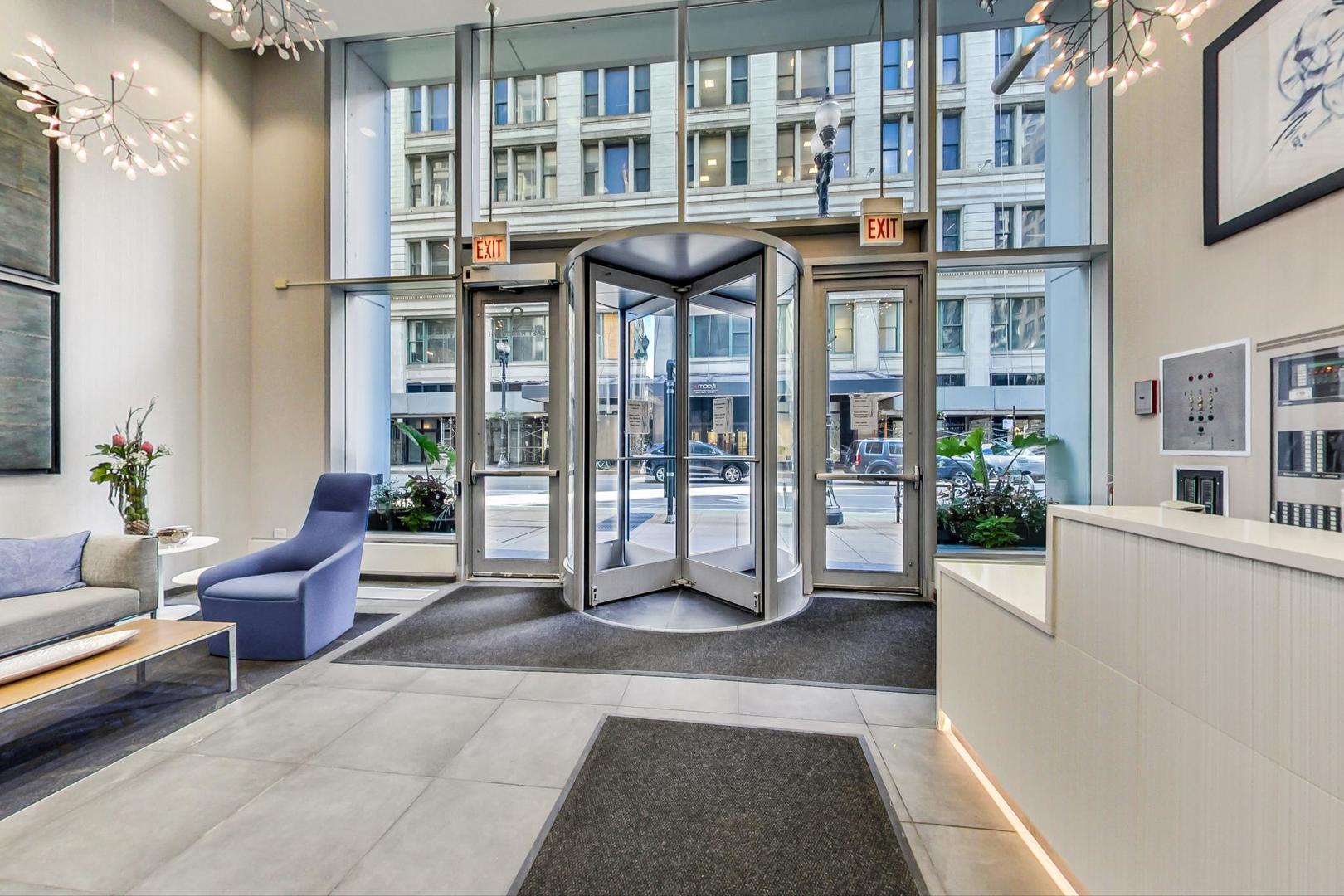 8 East Randolph Street, Unit 2207 Chicago, IL 60601 - Photo 2 of 29