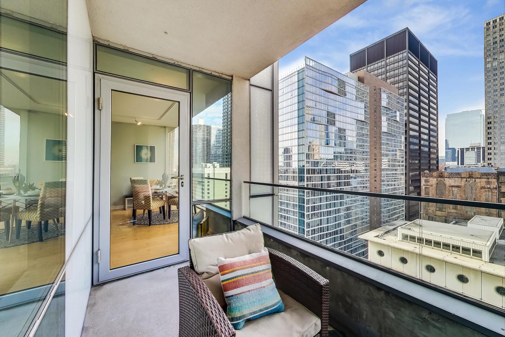 8 East Randolph Street, Unit 2207 Chicago, IL 60601 - Photo 22 of 29 a view of work space with balcony