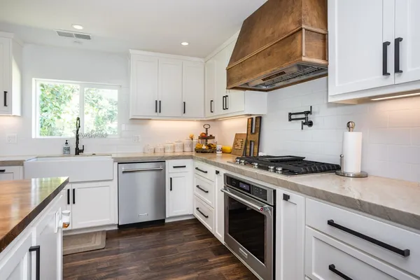 $1,399,000 | 9337 Creekside Lane, Modesto, CA 95357