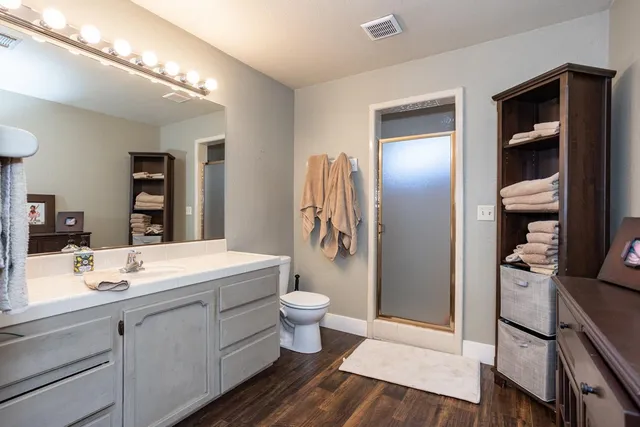 $1,500,000 | 9337 Creekside Lane, Modesto, CA 95357