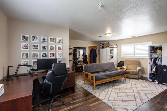 $1,500,000 | 9337 Creekside Lane, Modesto, CA 95357