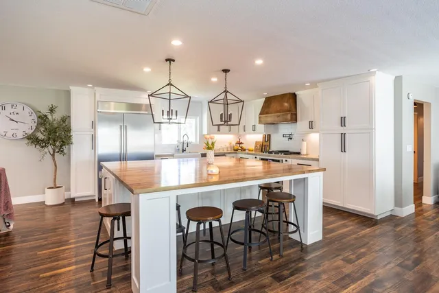 $1,500,000 | 9337 Creekside Lane, Modesto, CA 95357