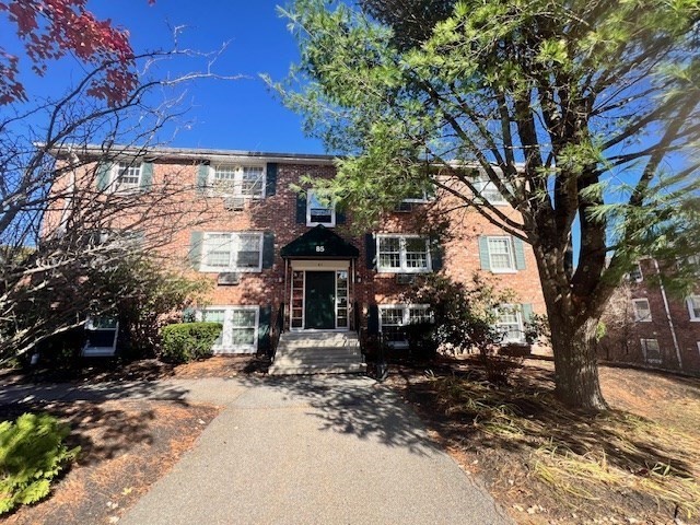 85 Ridgewood Lane, Unit 14 Gardner, MA 01440 - Photo 2 of 12 Gallery Image 2