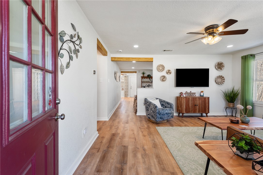 1019 East 27th Street Bryan, TX 77803 - Photo 4 of 30