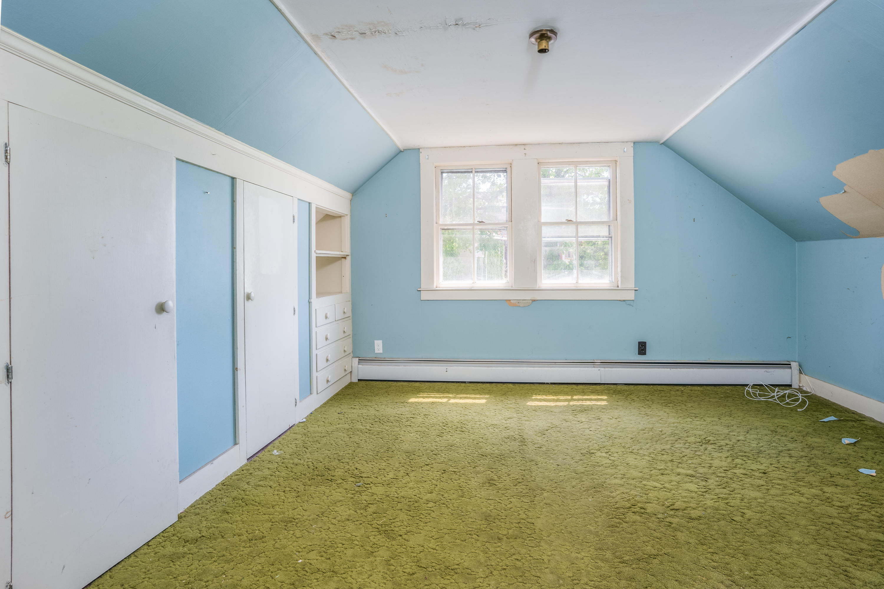 337 South Main Street Centerville, MA 02632 - Photo 11 of 19 a view of a room with window