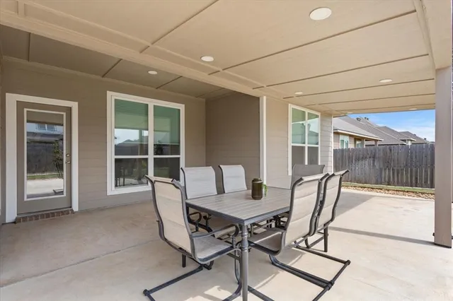 $319,900 | 7012 Llano Drive, Waco, TX 76633