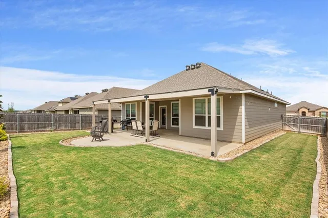 $319,900 | 7012 Llano Drive, Waco, TX 76633