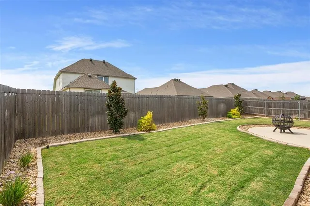 $319,900 | 7012 Llano Drive, Waco, TX 76633
