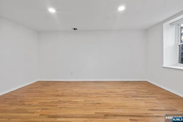 $450,000 | 109 Grand Avenue, Unit 1A, Englewood, NJ 07631