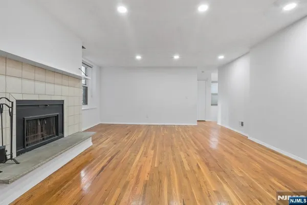 $450,000 | 109 Grand Avenue, Unit 1A, Englewood, NJ 07631