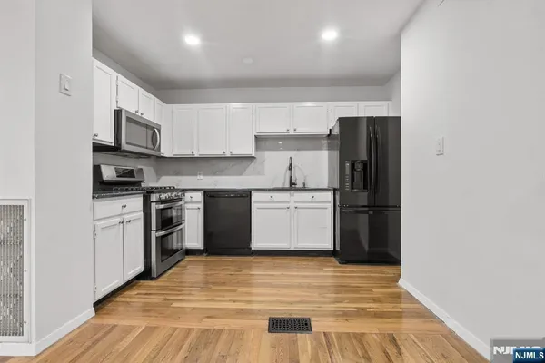 $450,000 | 109 Grand Avenue, Unit 1A, Englewood, NJ 07631