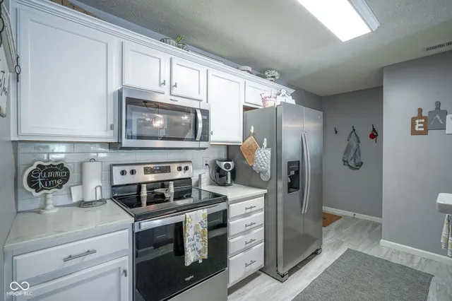 $254,900 | 11475 Clay Court, Unit 103, Fishers, IN 46037