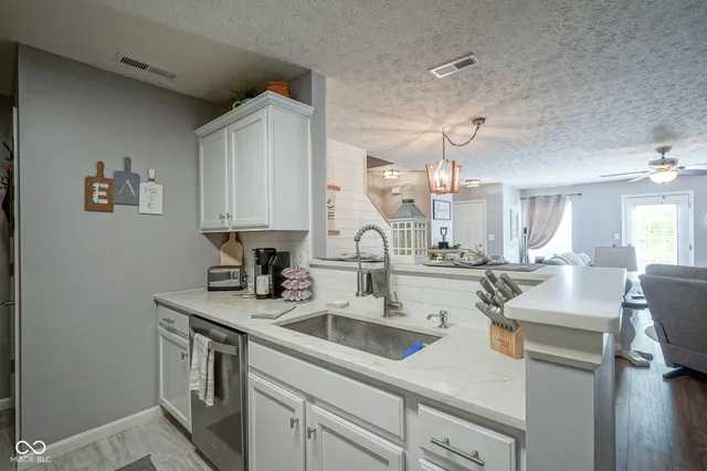 $254,900 | 11475 Clay Court, Unit 103, Fishers, IN 46037