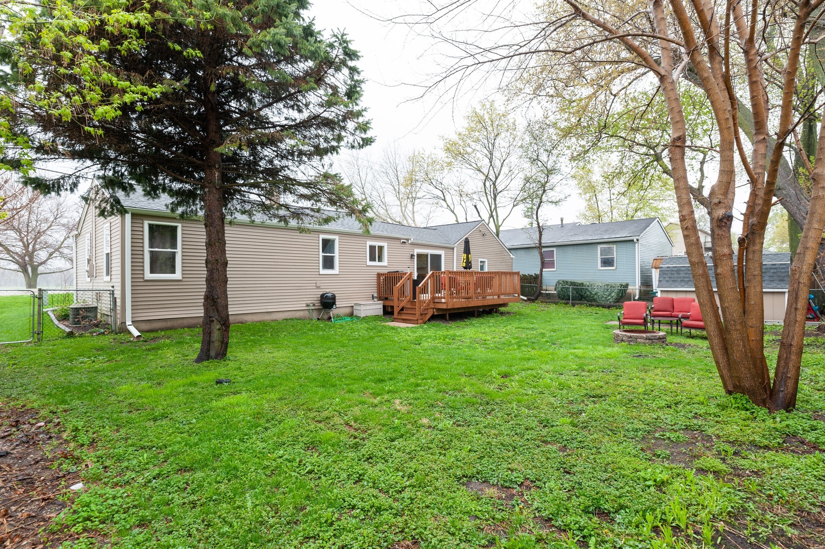 310 Rand Road Lakemoor, IL 60051 - Photo 10 of 10 a front view of a house with garden