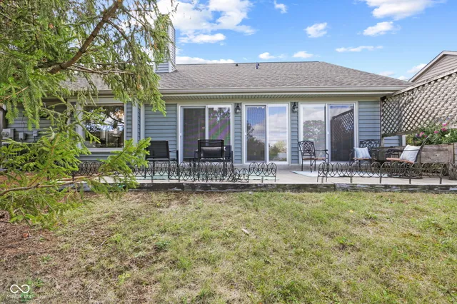 $329,900 | 8150 Silk Circle, Indianapolis, IN 46256