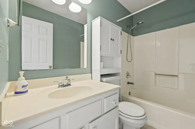 $329,900 | 8150 Silk Circle, Indianapolis, IN 46256