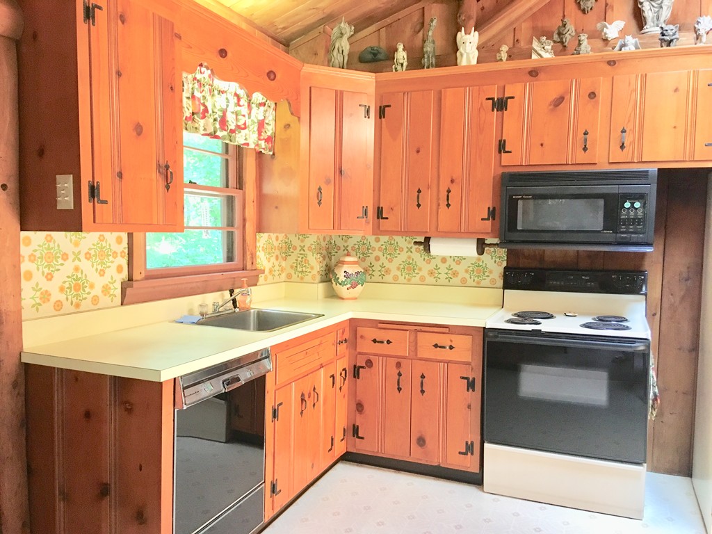 104 Holden Road Paxton, MA 01612 - Photo 2 of 30 Gallery Image 2
