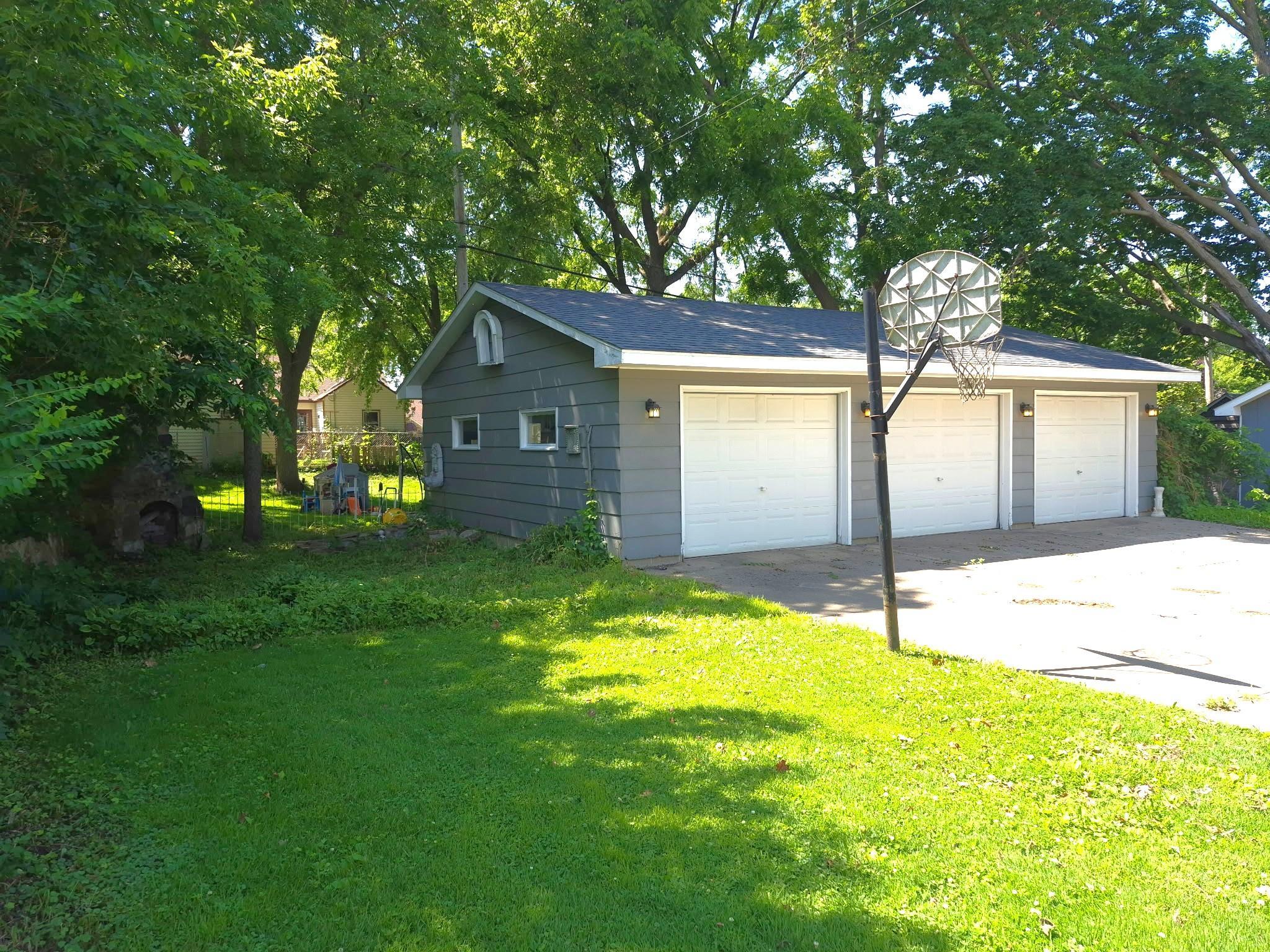 224 3rd Avenue Southwest Faribault, MN 55021 - Photo 5 of 31