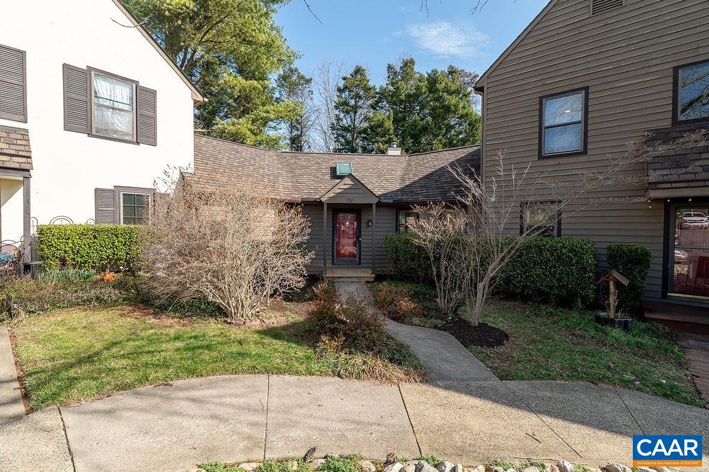 751 Exton Court Charlottesville, VA 22901 - Photo 5 of 42 a view of a front of house with a yard