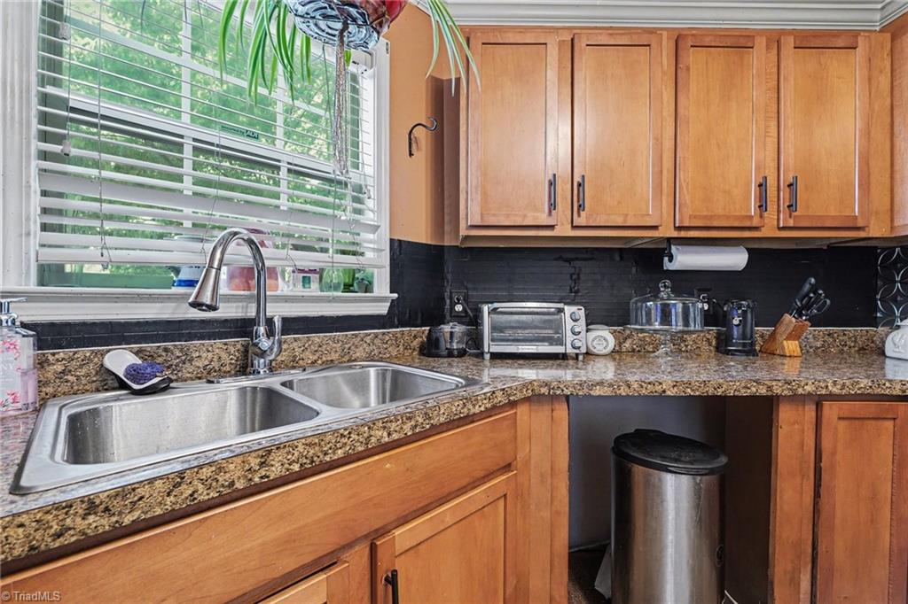 3773 Marble Drive, Unit 1B High Point, NC 27265 - Photo 13 of 25