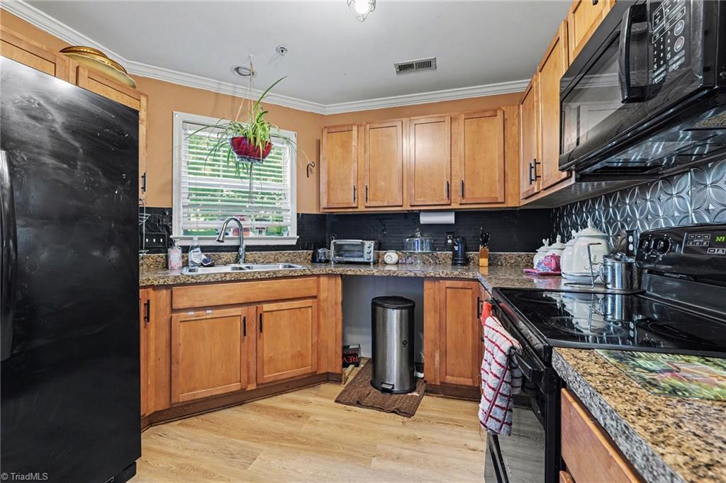 3773 Marble Drive, Unit 1B High Point, NC 27265 - Photo 14 of 25