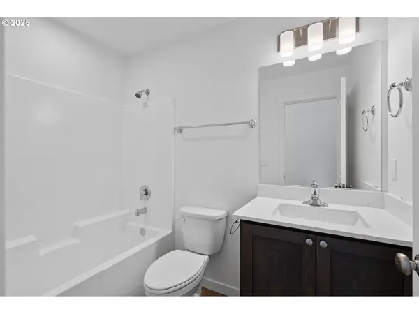 $289,950 | 144 Southwest Eagle Drive, Boardman, OR 97818