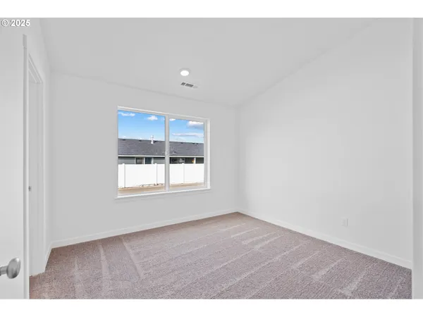 $289,950 | 144 Southwest Eagle Drive, Boardman, OR 97818