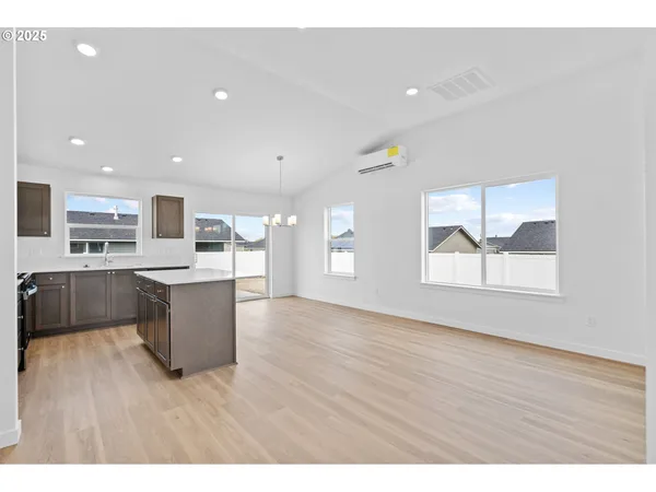 $289,950 | 144 Southwest Eagle Drive, Boardman, OR 97818