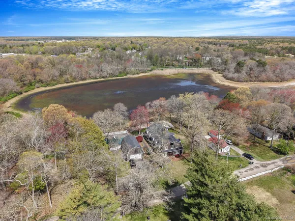 $899,950 | 1 Lake Drive, Middle Island, NY 11953