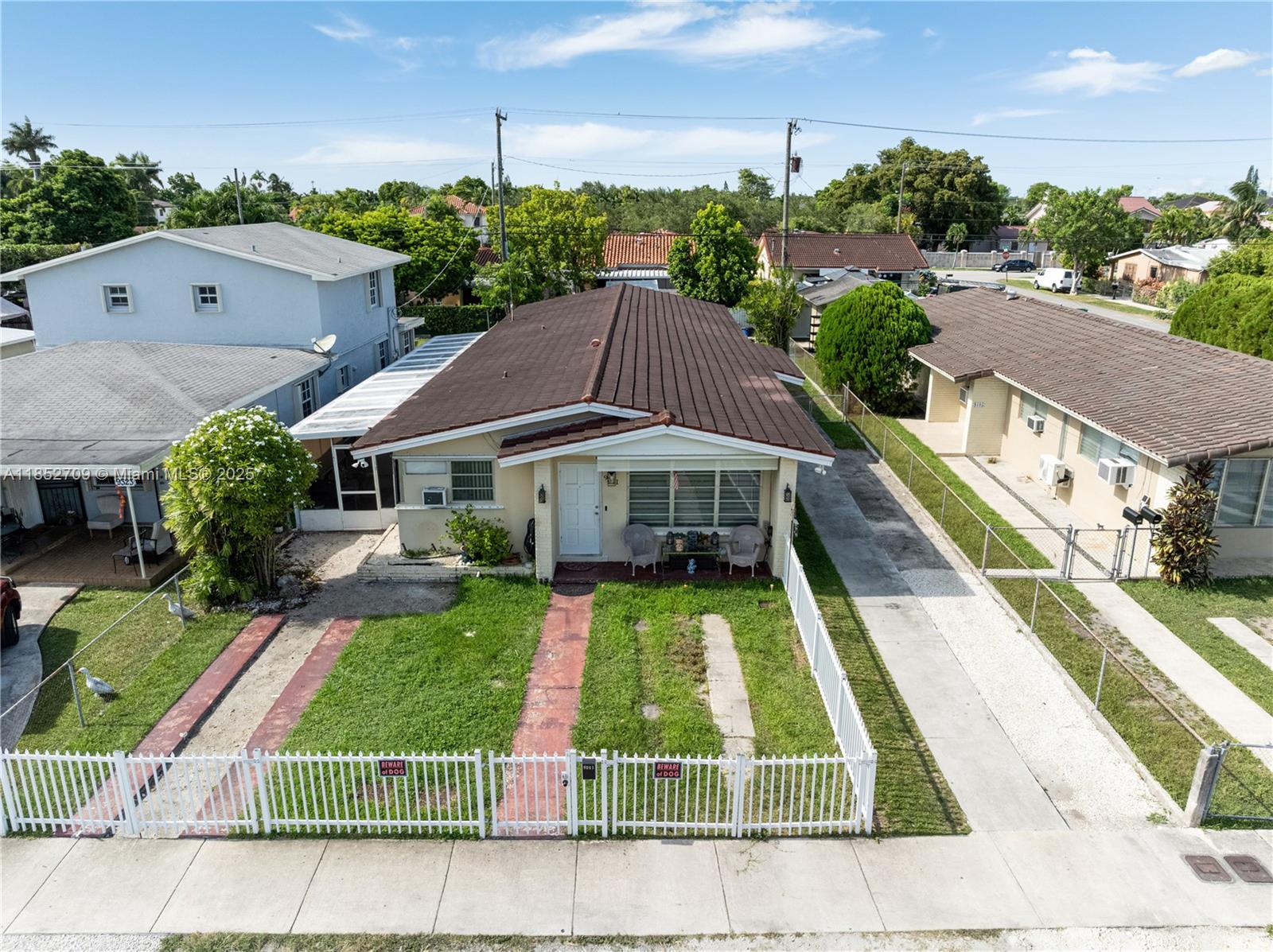 9311 Southwest 37th Street Miami, FL 33165 - Photo 31 of 39