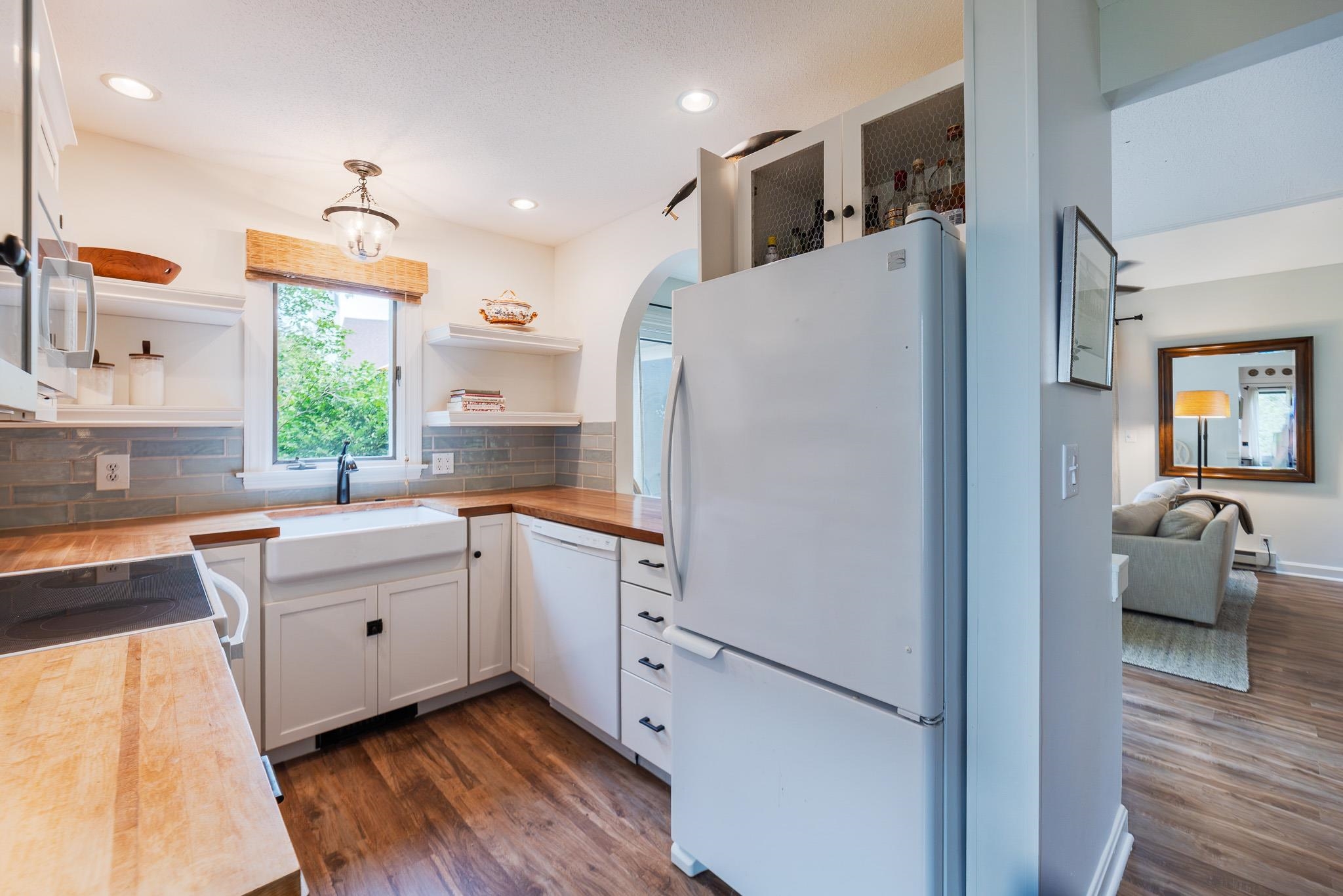 807 Murphys Road, Unit 4B Hartford, VT 05059 - Photo 7 of 23