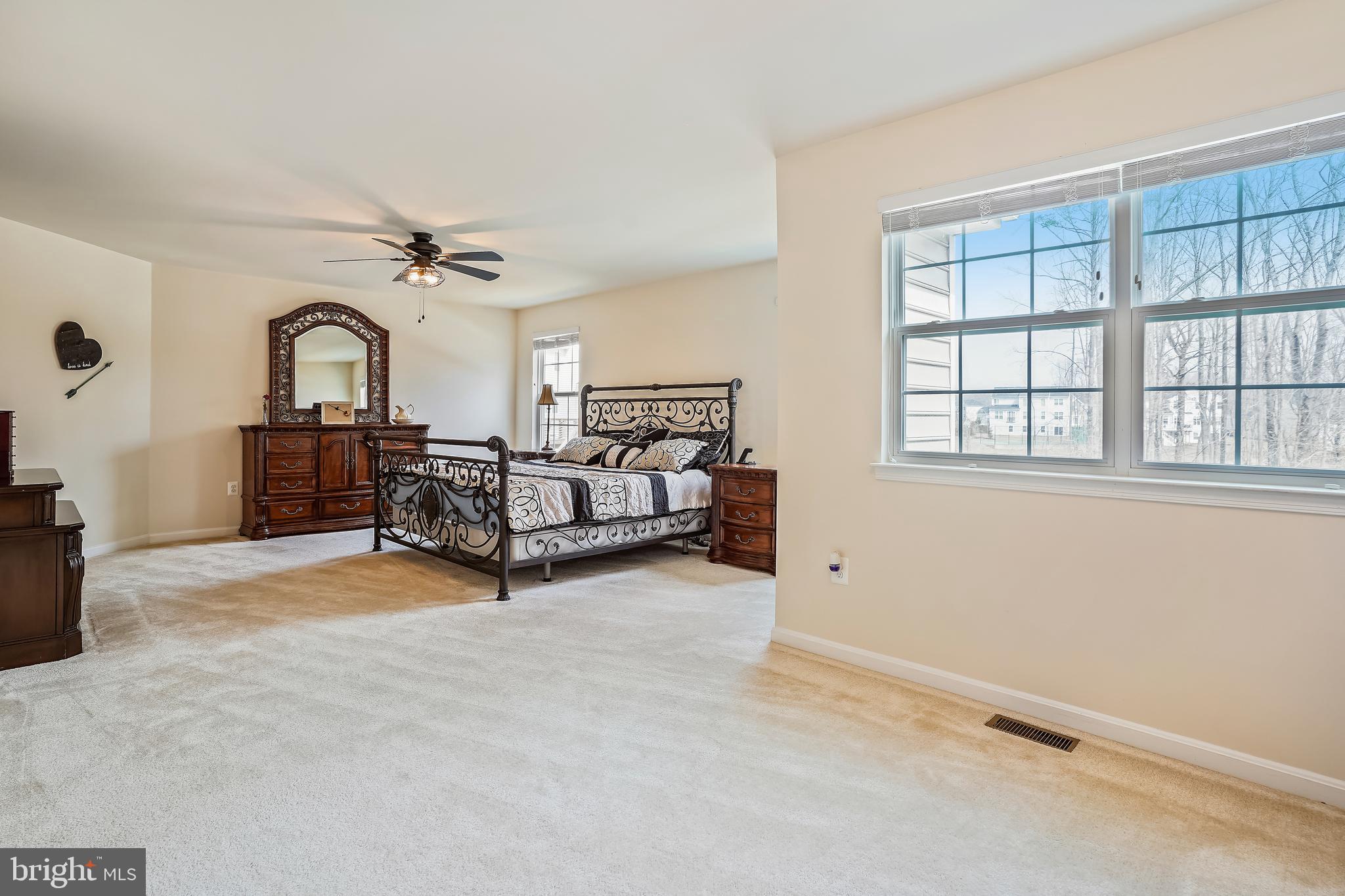 16063 Crossed Talons Road Woodbridge, VA 22193 - Photo 38 of 84 Gallery Image 38