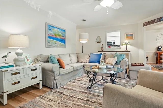 $322,500 | 222 Walmar Grove, St. Simons Island, GA 31522