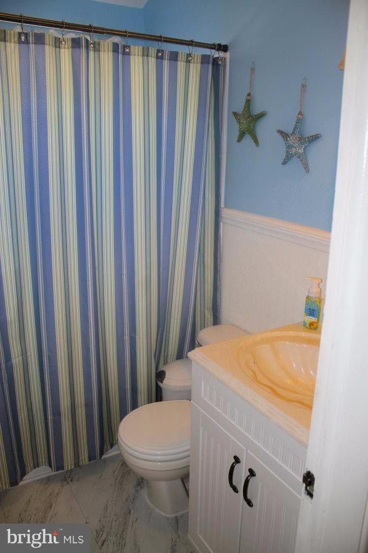 4418 Norfen Road Halethorpe, MD 21227 - Photo 18 of 30 Bath