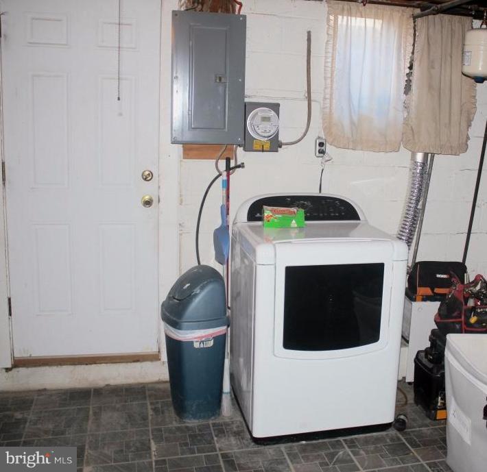 4418 Norfen Road Halethorpe, MD 21227 - Photo 27 of 30 Basement Laundry