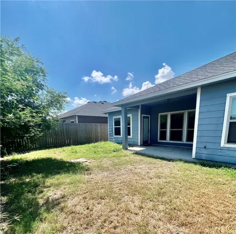 $2,450 | 2310 Vaughan Drive, Corpus Christi, TX 78414