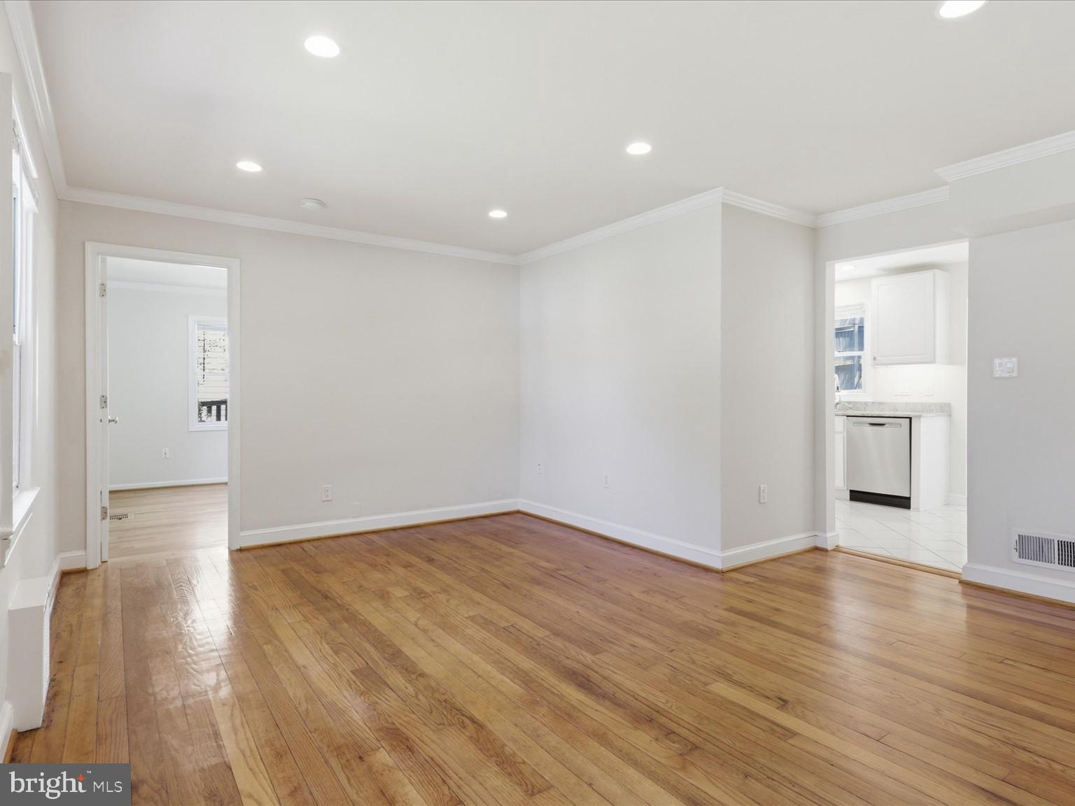 6003 Rixey Drive Alexandria, VA 22303 - Photo 5 of 37 Living rm looking towards main level primary suite